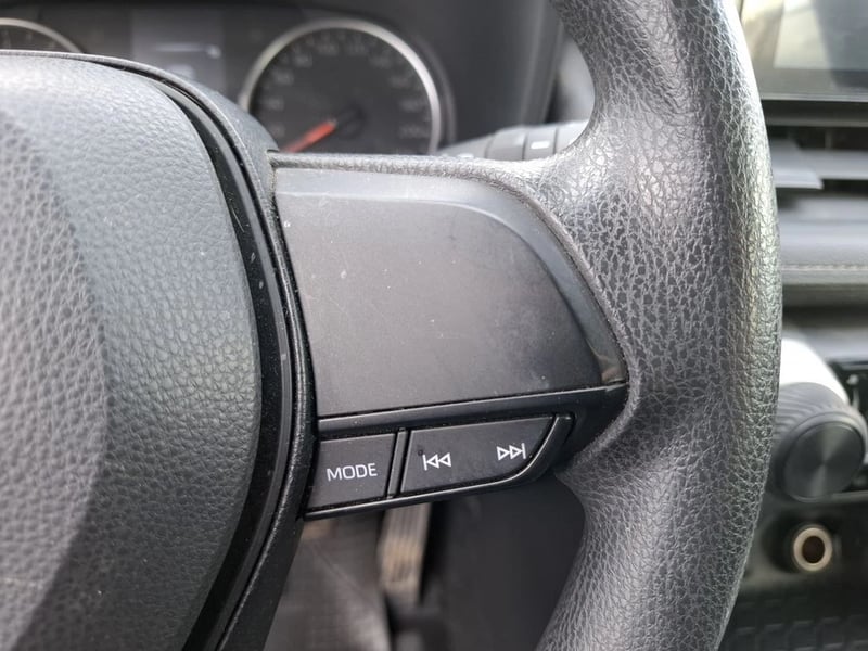 Toyota RAV4 LE 2.0 2024 - Imagen 16 de 20