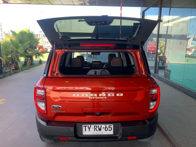 Ford BRONCO 2.0 WILDTRAK AT 4X4 2025 - Imagen 8 de 11