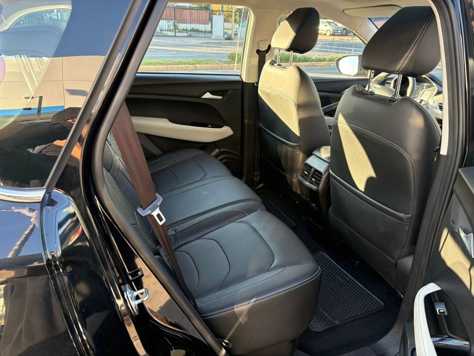 Chevrolet CAPTIVA 1.5T LT FWD CVT AT 5P 2022 - Imagen 10 de 11