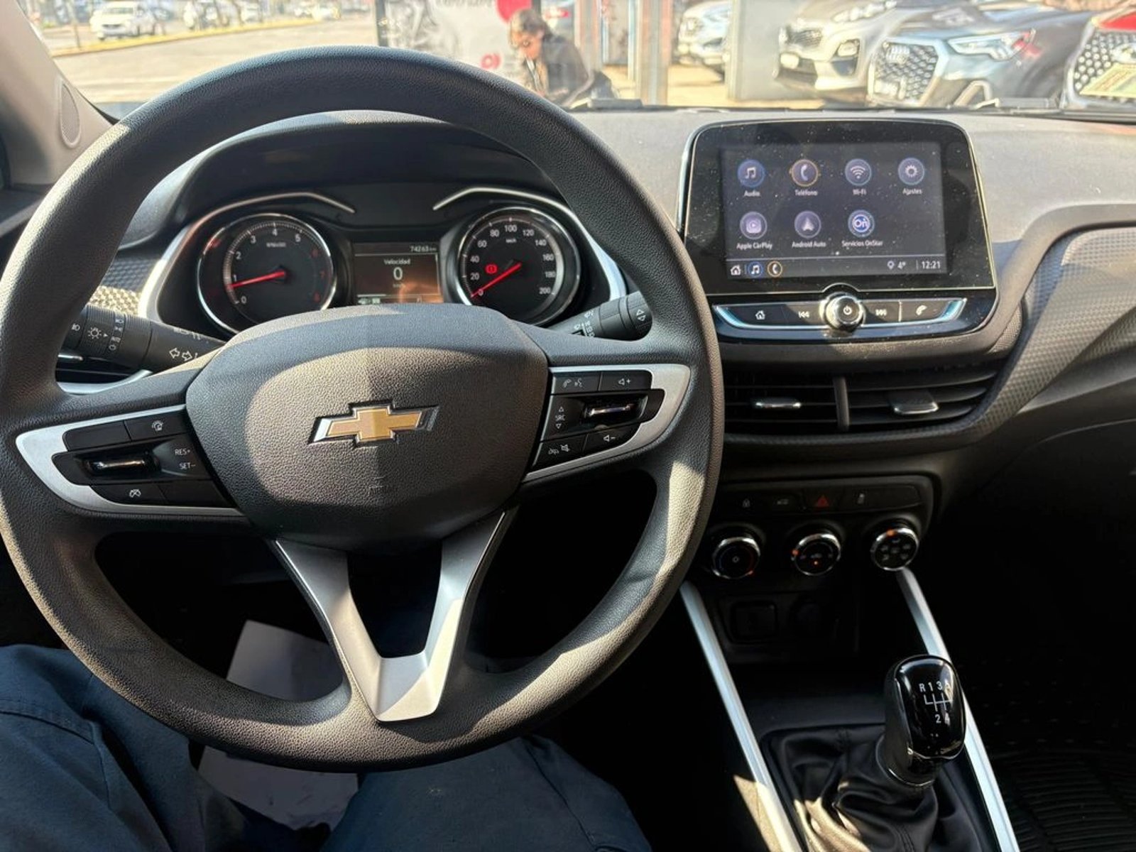 Chevrolet ONIX 1.0T LT 4X2 MT 4P 2022 - Imagen 8 de 12