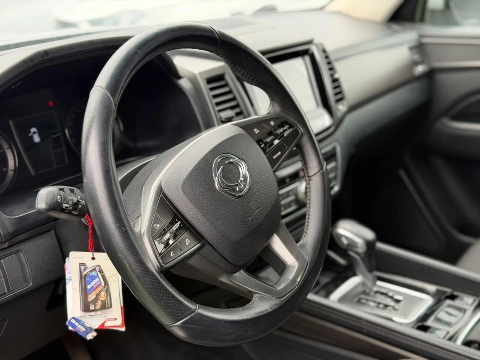 SsangYong REXTON 2.2 DIESEL YRX201 4X2 AT 5P 2020 - Foto 4 de 12