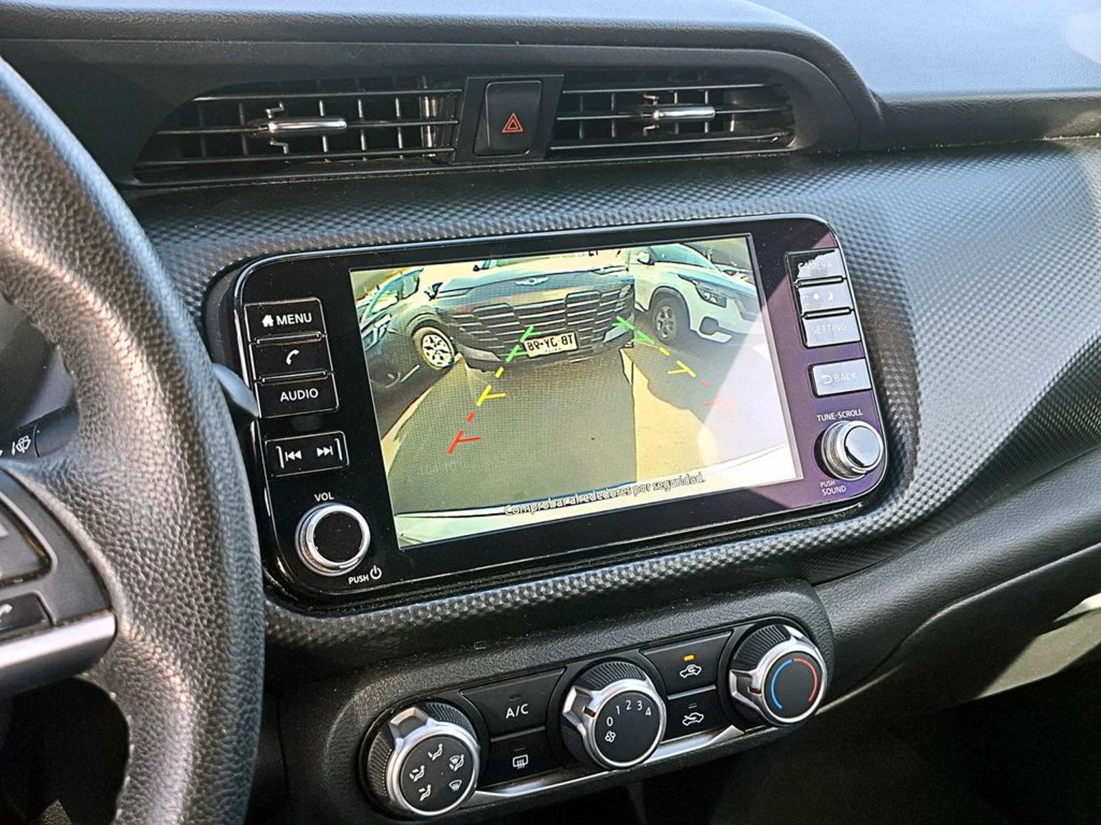 Nissan KICKS 1.6 ADVANCE AT 5P 2022 - Imagen 17 de 18