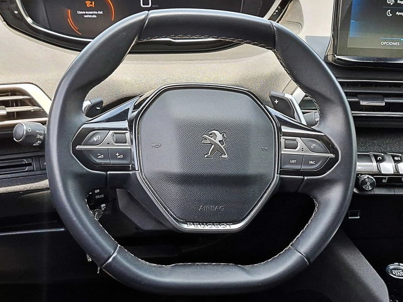 Peugeot 3008 1.6 ALLURE 4X2 165 EAT6 5P 2022 - Imagen 11 de 16