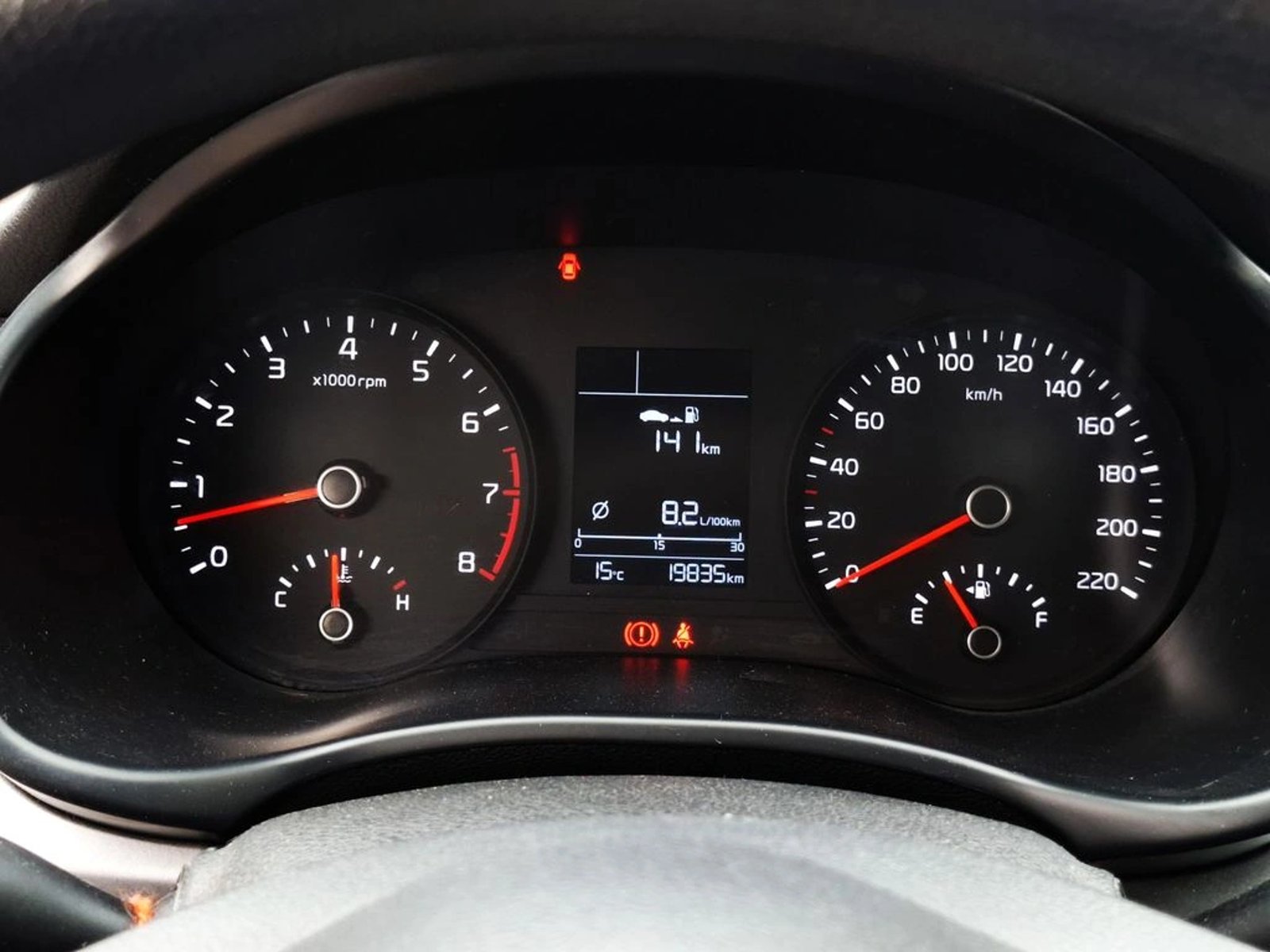KIA RIO 5 1.4 2023 - Imagen 19 de 20