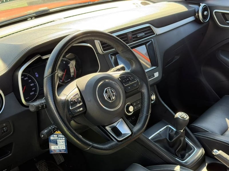 MG ZS COM 2024 - Imagen 9 de 12