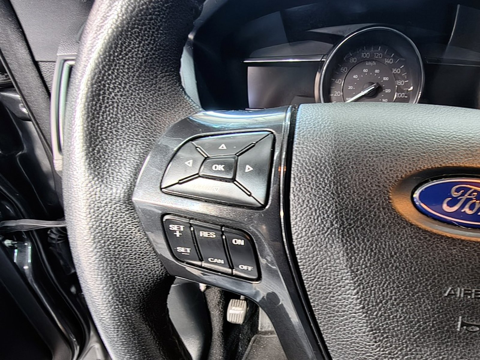 Ford EXPLORER 3.5 XLT 4X2 AT 5P 2020 - Imagen 16 de 20