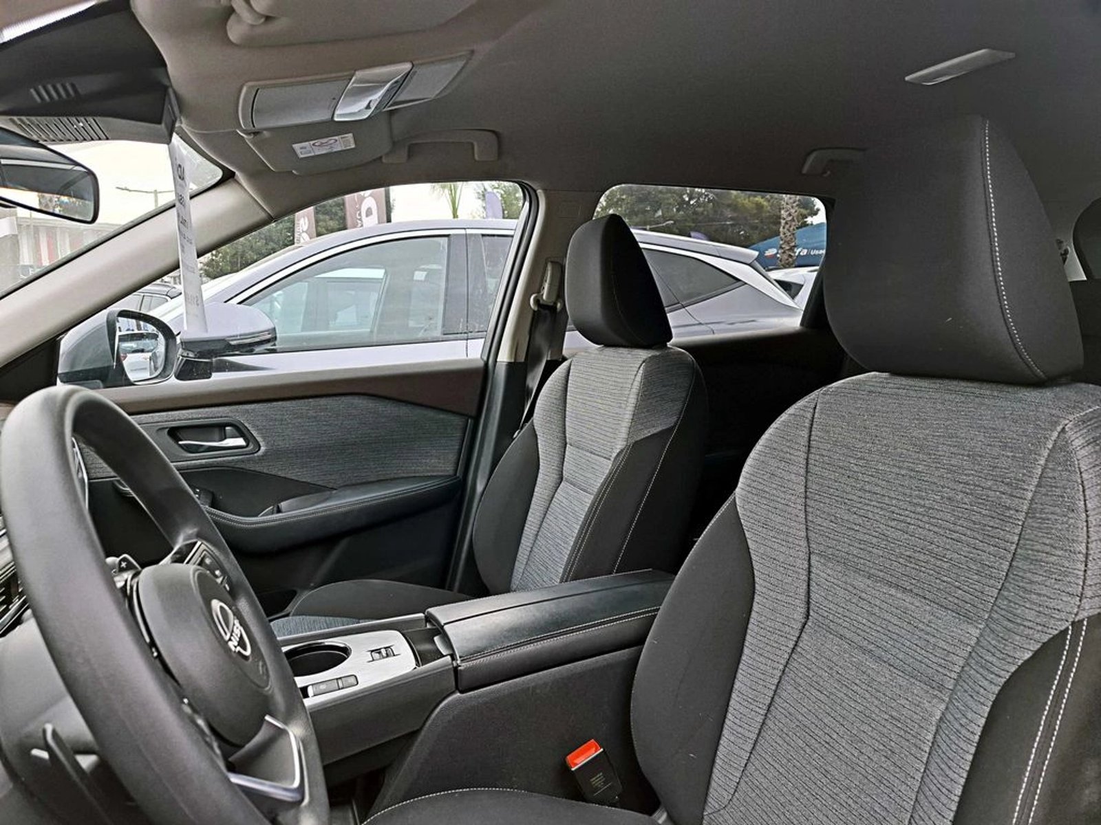 Nissan X-TRAIL 2.5 SENSE CVT AT 5P 2023 - Imagen 9 de 16