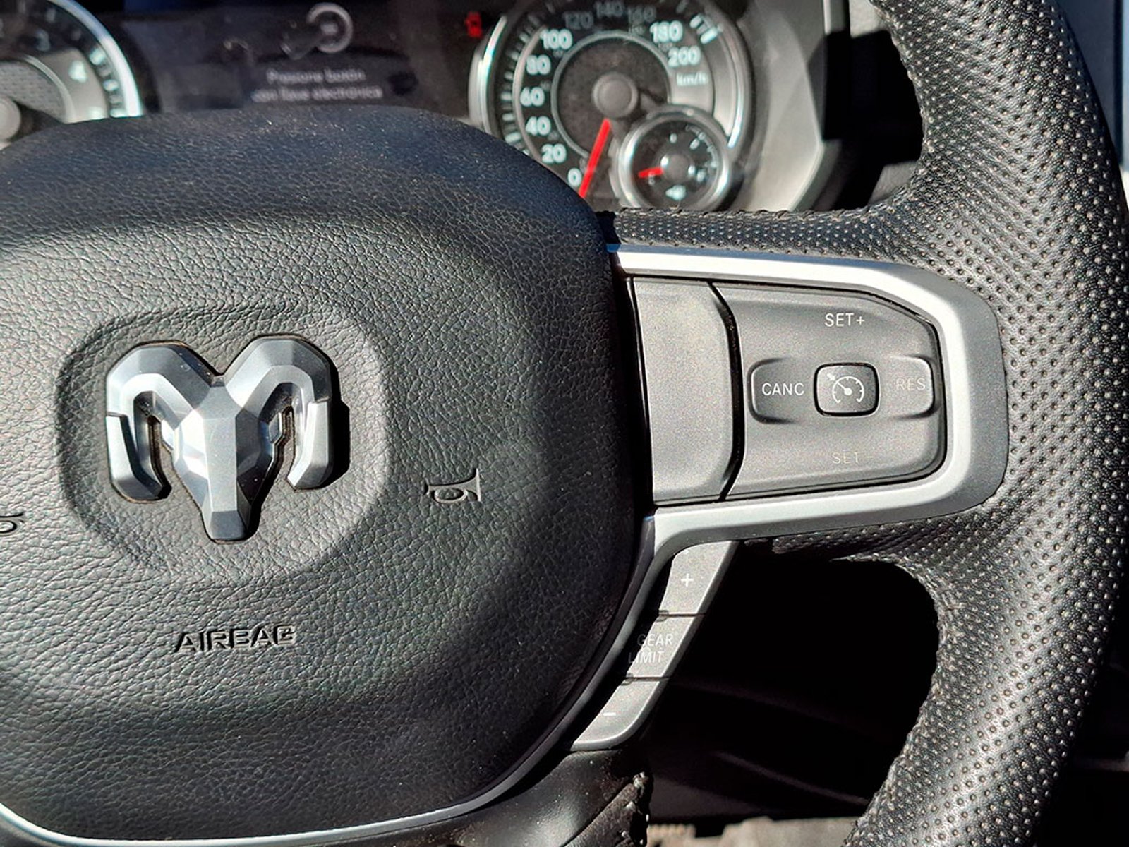 RAM 1500 3.6 CREW 2022 - Imagen 13 de 20