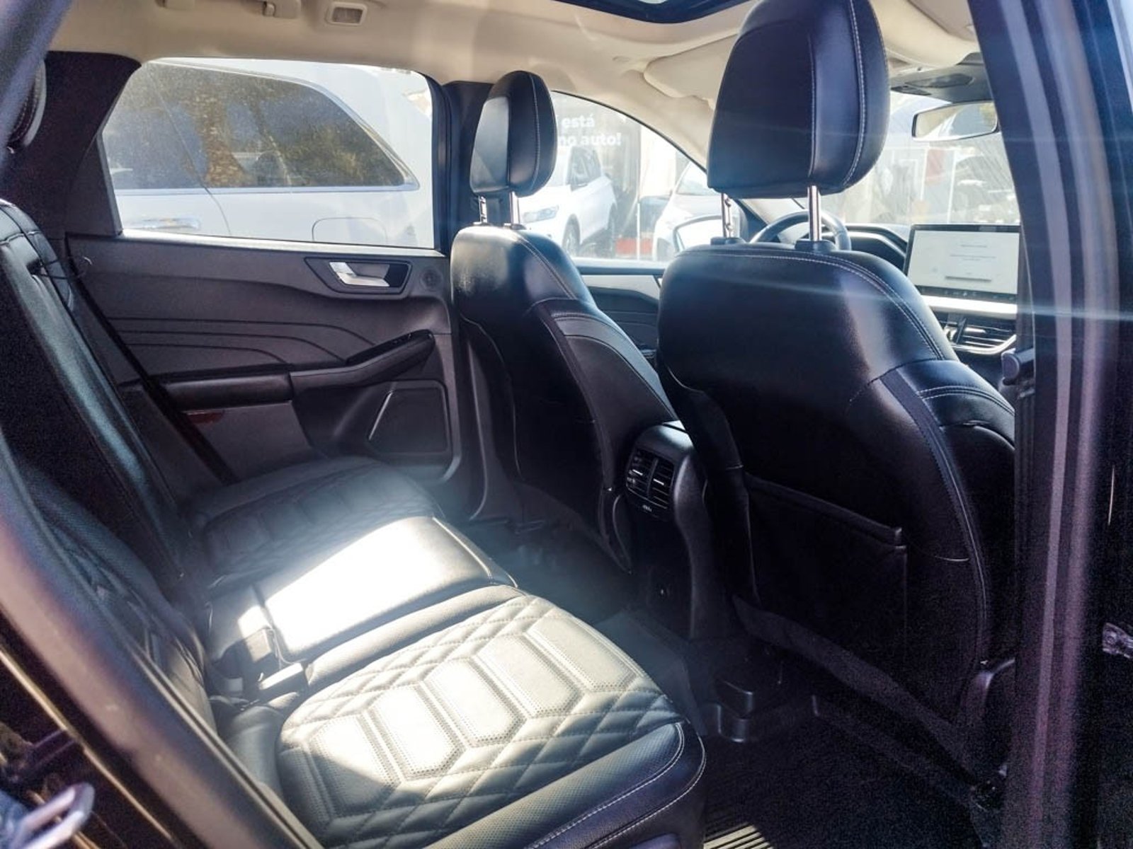 FORD ESCAPE TITANIUM 2.0 AUT 4X4 2024 - Imagen 19 de 20