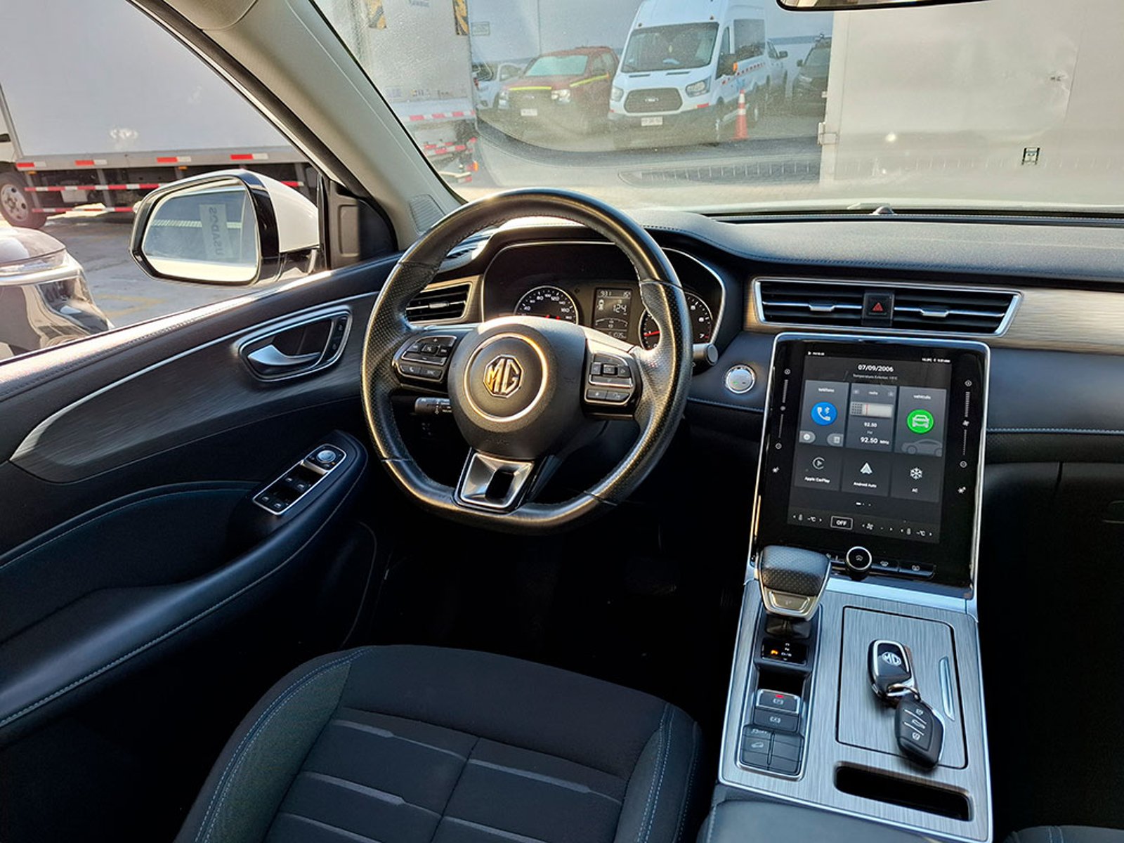 MG RX5 1.5T COM 2024 - Imagen 9 de 20