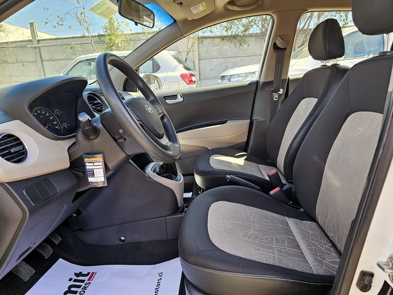 Hyundai GRAND I10 BA GLS 1.2 2020 - Imagen 14 de 20