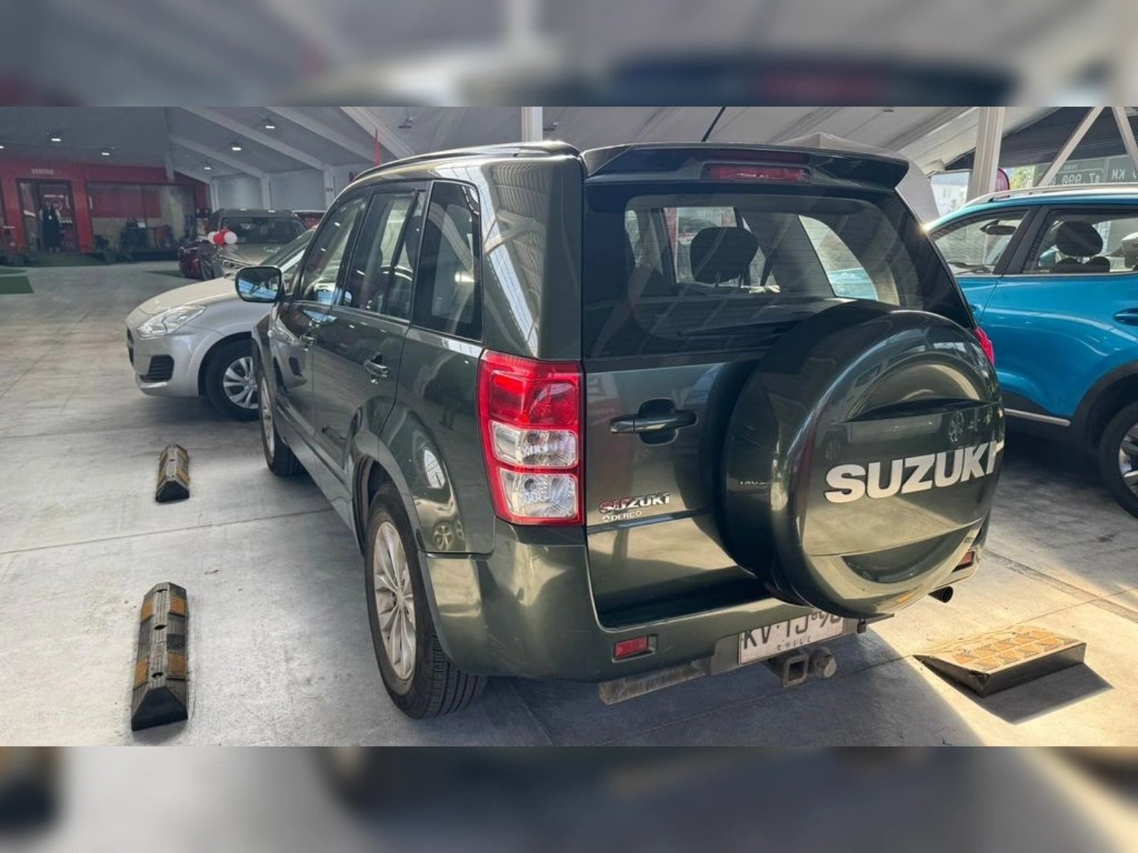 Suzuki GRAND NOMADE 2.4 G LT GL 5P AT 4X2 2019 - Foto 4 de 9