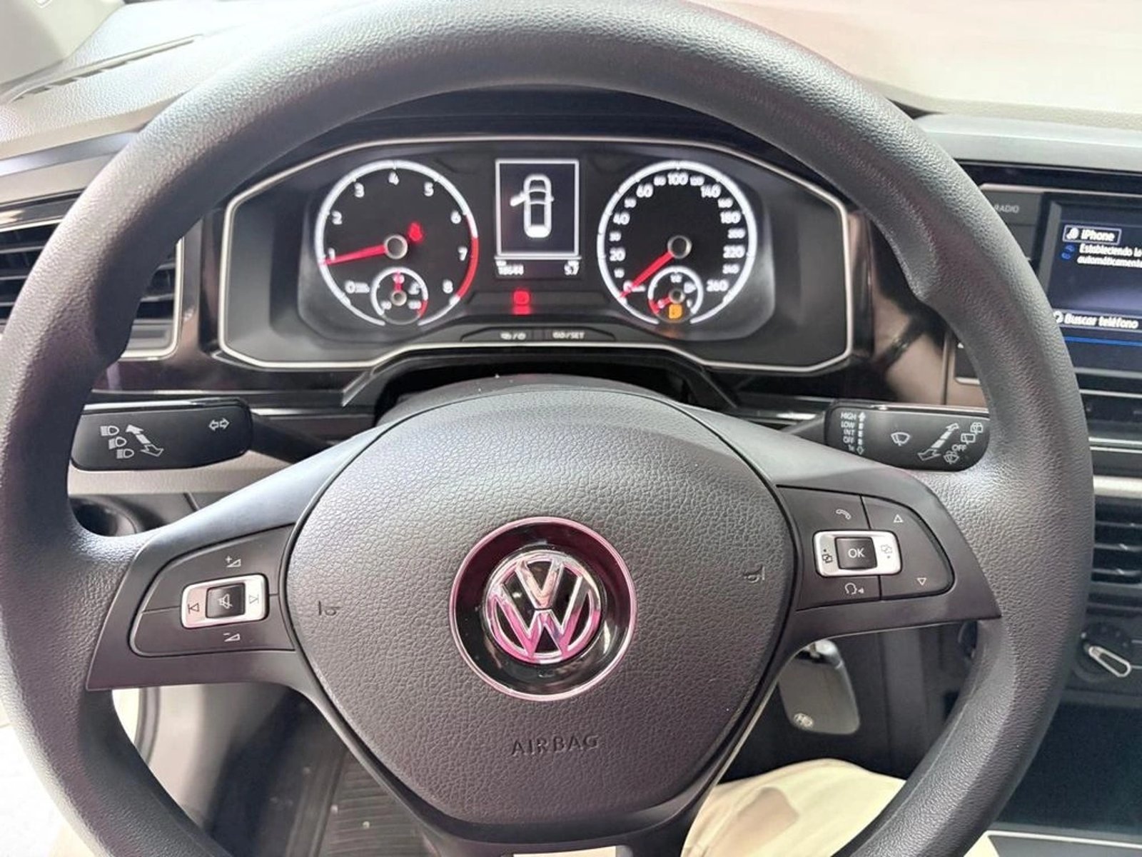VOLKSWAGEN POLO 1.6 COMFORTLINE 4X2 HB MT 5P 2023 - Imagen 13 de 16