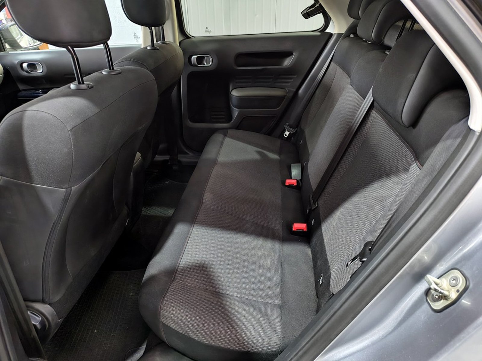 Citroën C4 CACTUS HDI 1.5 2020 - Imagen 19 de 20