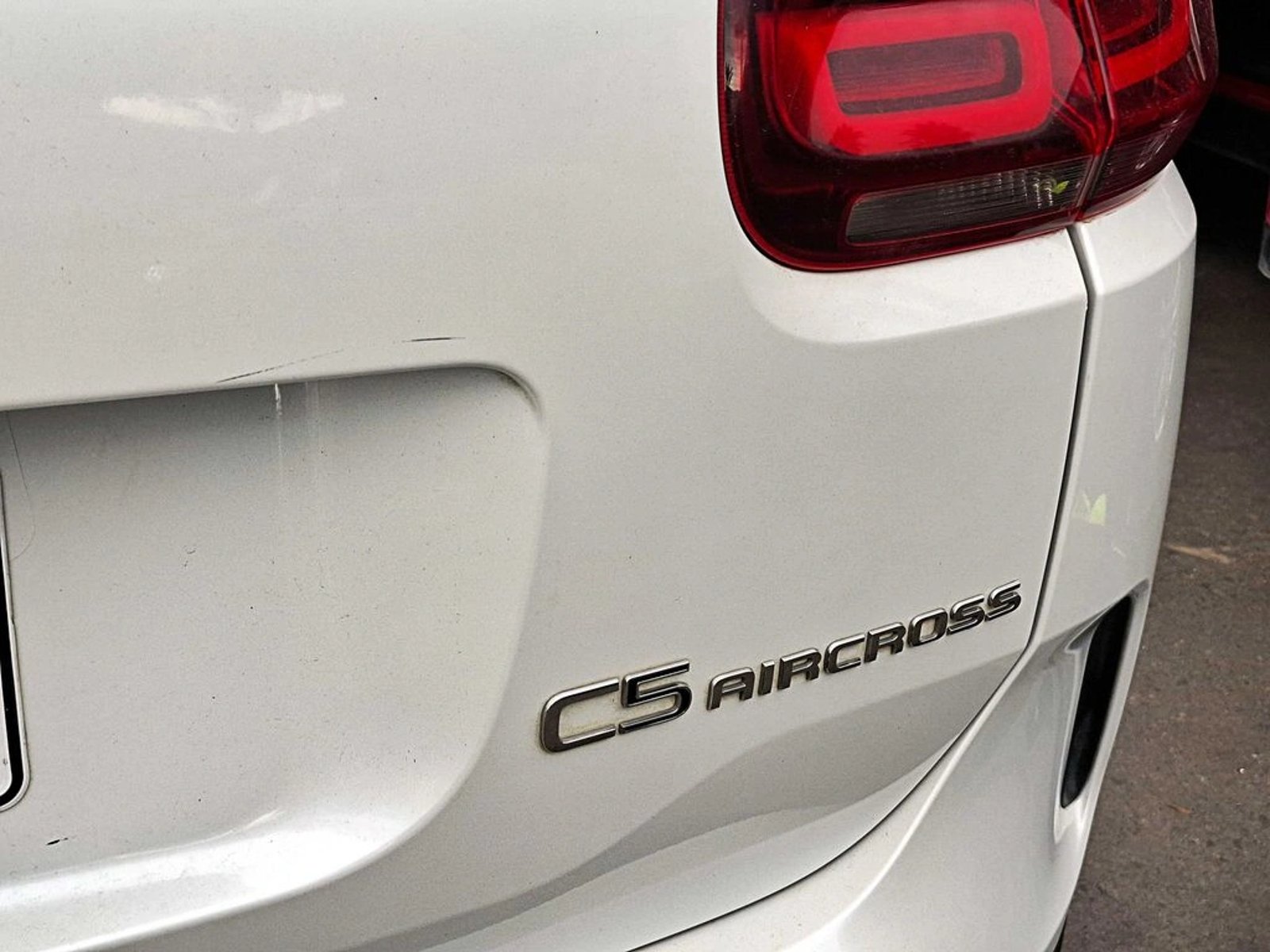 Citroën C5 AIRCROSS 1.5 AIRCROSS BLUEHDI 130 S&S SHINE AT DIESEL 2021 - Imagen 7 de 18