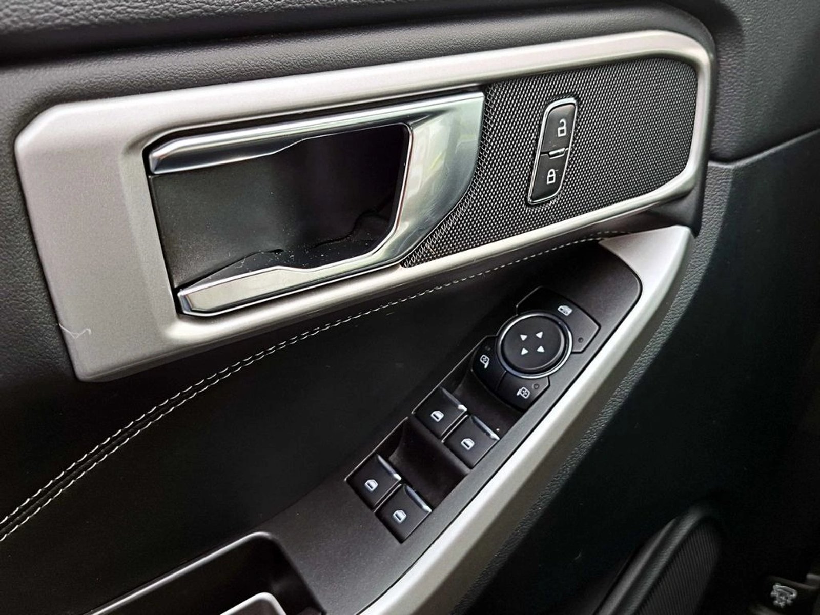 FORD EXPLORER 2.3 XLT AT 2024 - Imagen 10 de 16
