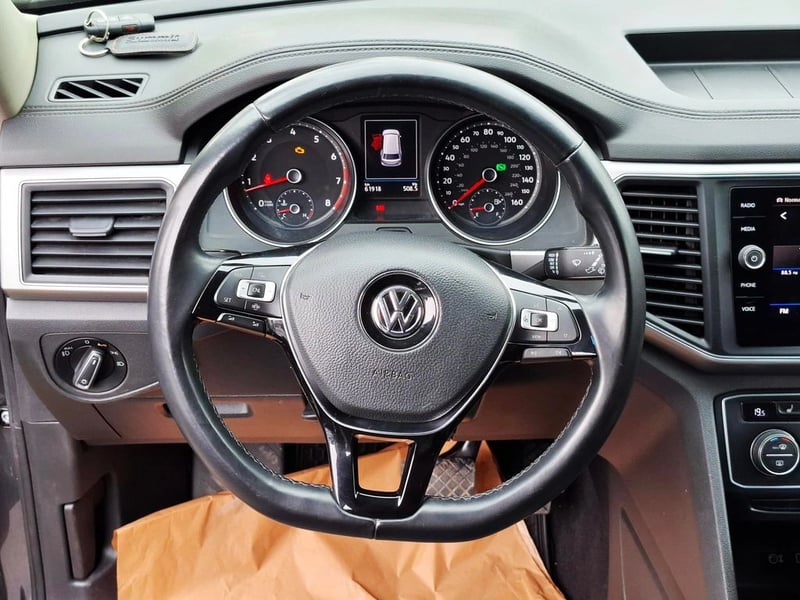 Volkswagen ATLAS 3.6 FSI TRENDLINE 4MOTION 4X4 276HP AT 5P 2019 - Imagen 18 de 20