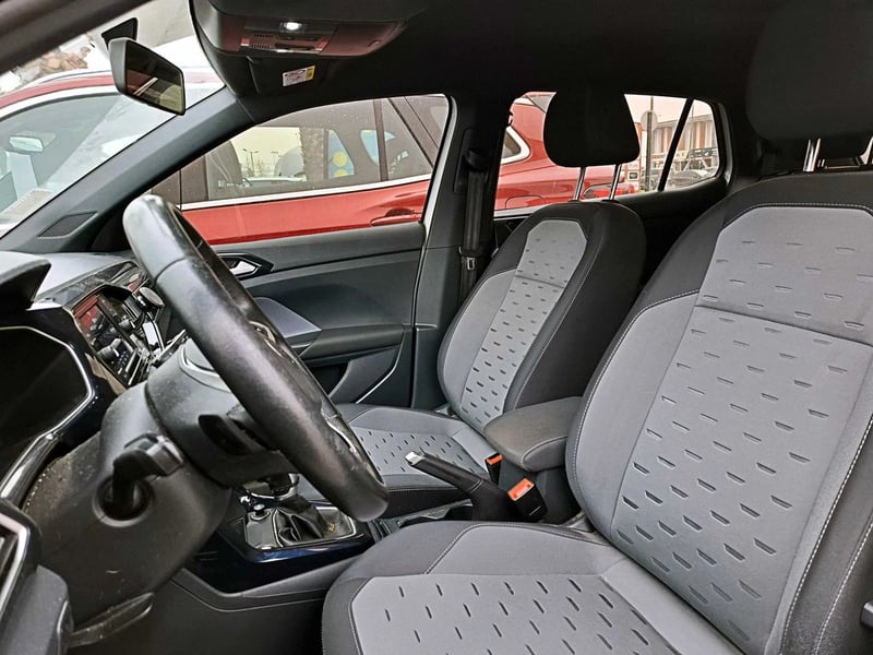 Volkswagen T-CROSS 1.0 TSI HIGHLINE AT 2024 - Imagen 9 de 16