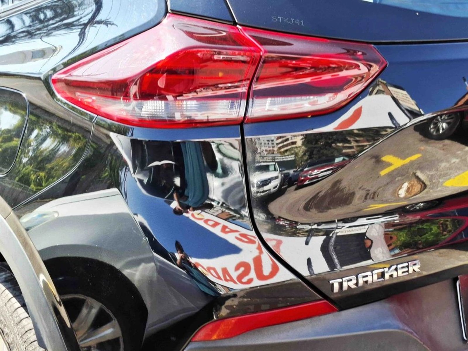 CHEVROLET TRACKER 1.2 2023 - Imagen 13 de 20