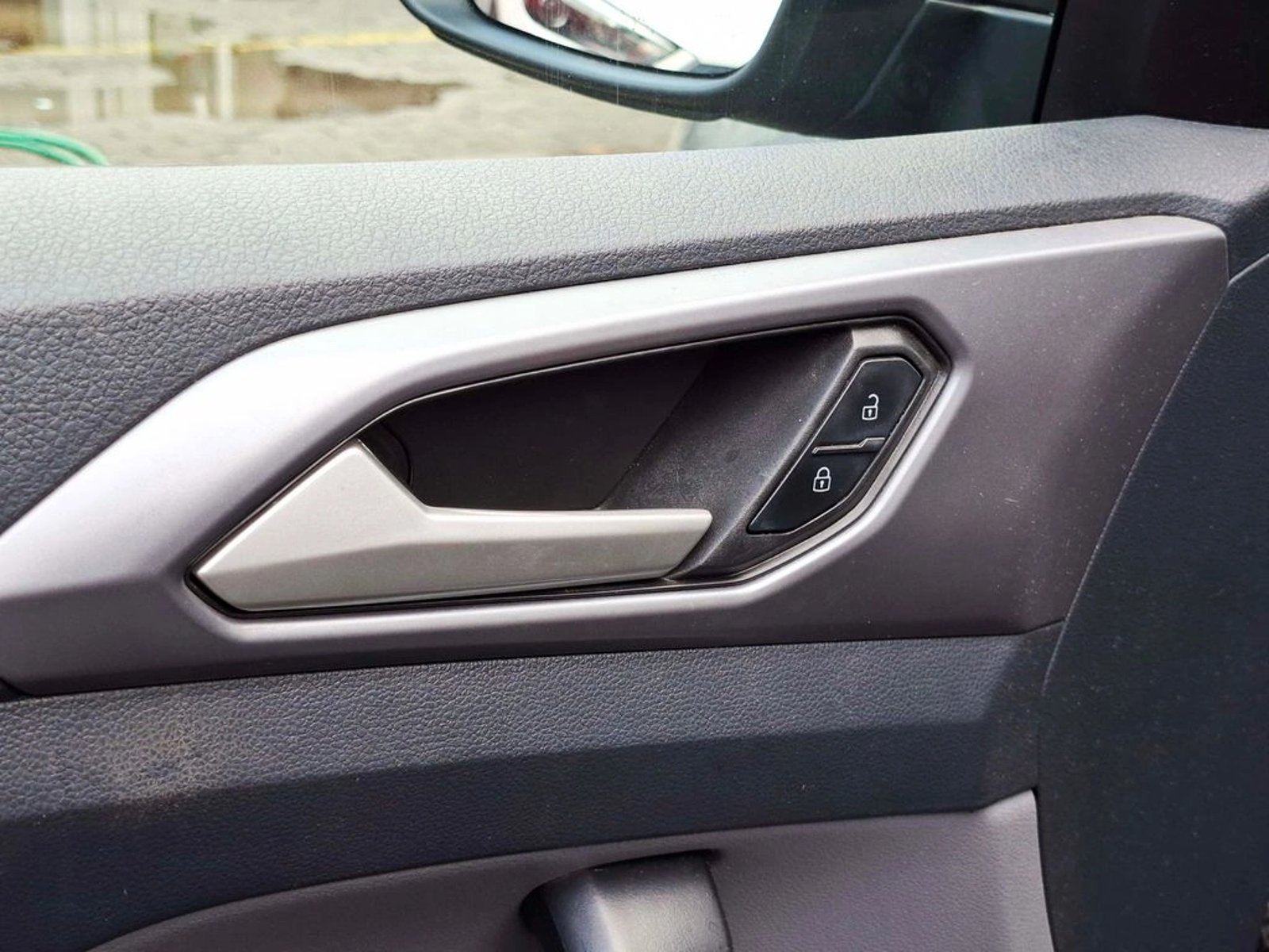 Volkswagen T-CROSS 1.6 MSI COMFORTLINE 4X2 MT5 5P 2021 - Imagen 12 de 20