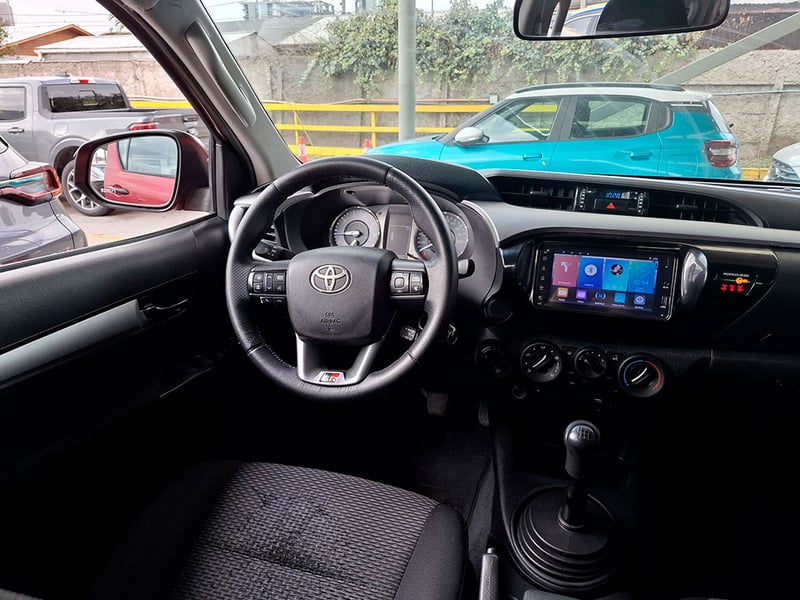 Toyota HILUX 4X4 2.4 2022 - Imagen 9 de 20