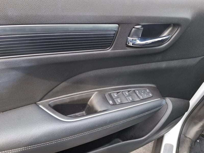 Renault KOLEOS 2.5 ZEN 2WD AT 5P 2023 - Imagen 10 de 20