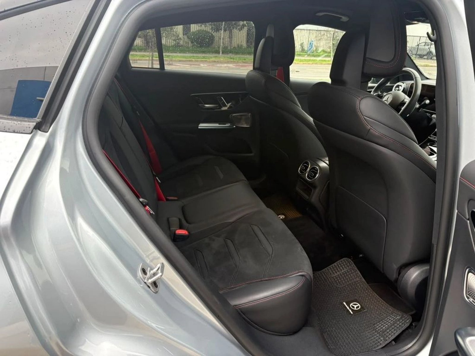 Mercedes-Benz GLC 43 2.0 AMG COUPE 4MATIC 4X4 AT 5P 2025 - Imagen 10 de 11