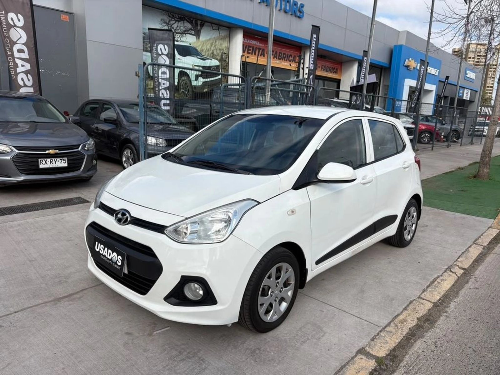 Hyundai GRAND I10 1.2 GLS 2017 - Foto 2 de 10