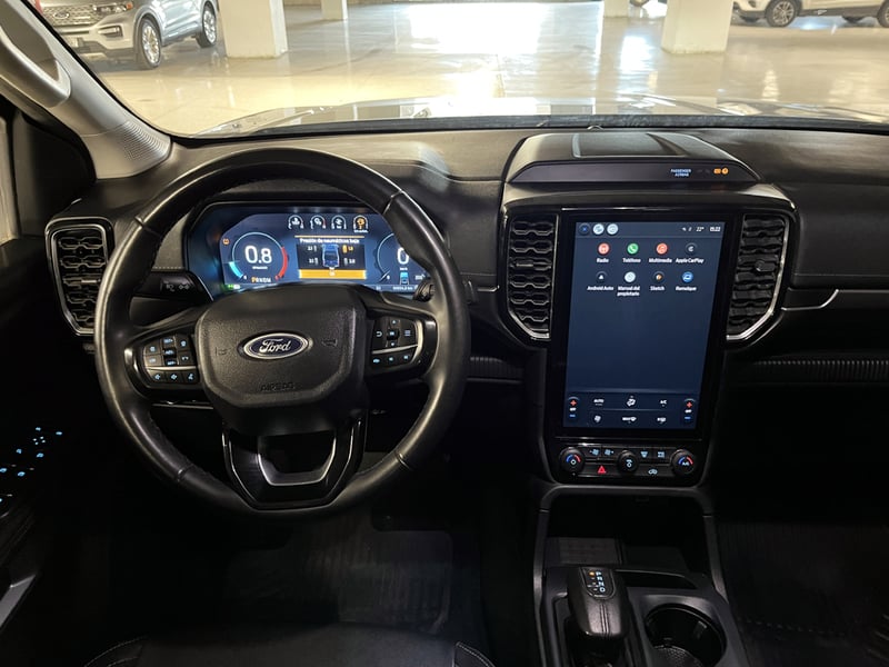 Ford RANGER 3.0 LIMITED AT 4X4 DIESEL 2024 - Imagen 11 de 19