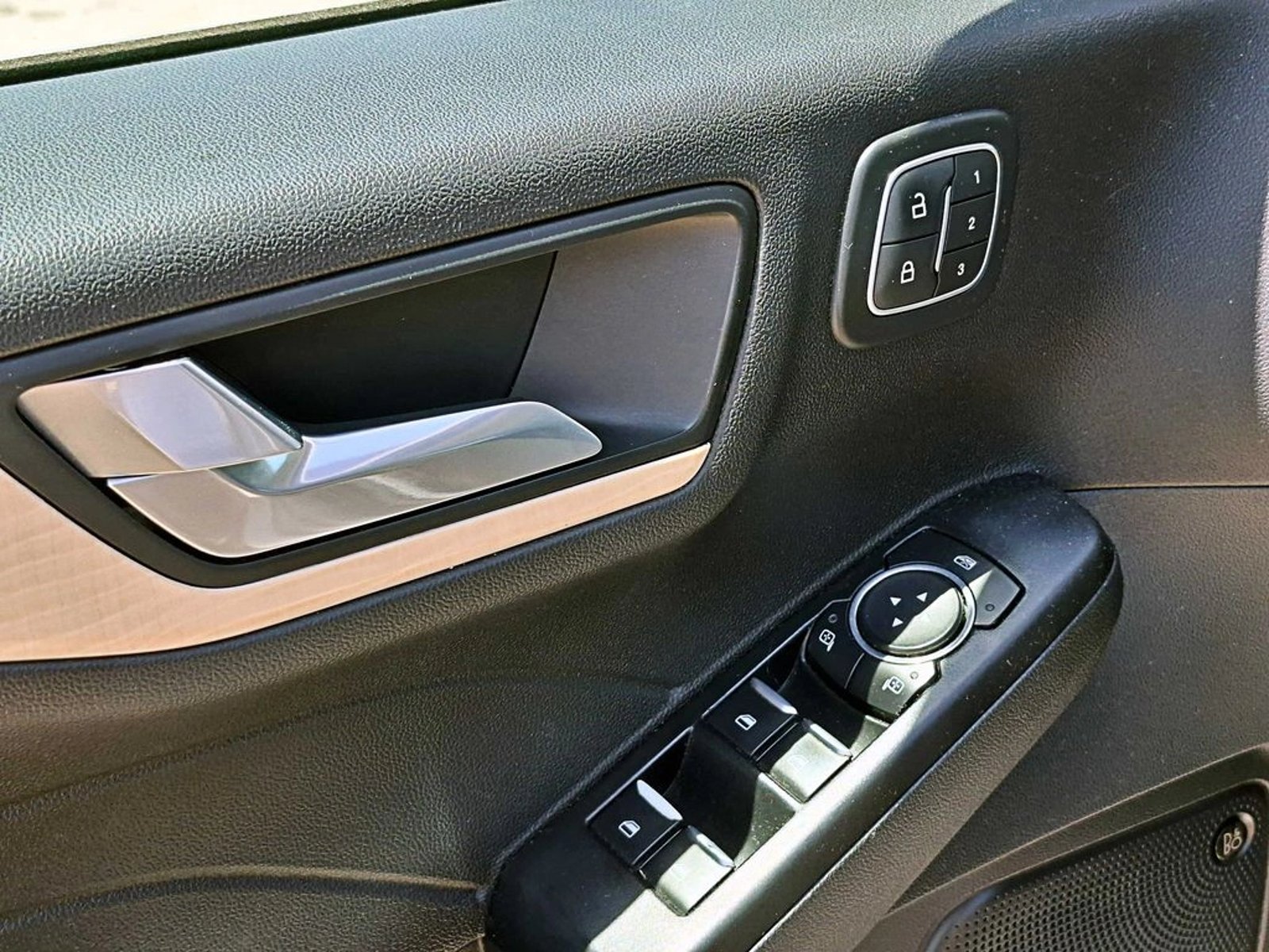 FORD ESCAPE 2.0 TITANIUM AWD AT 5P 2022 - Imagen 10 de 18