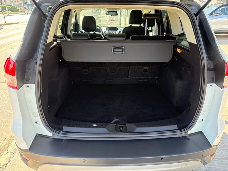 Ford ESCAPE 2.5 S 4X2 AT 5P 2017 - Imagen 11 de 12