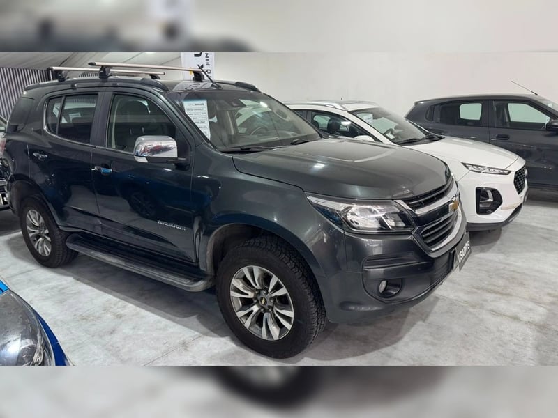 Chevrolet TRAILBLAZER 2.8 CTDI DIESEL 4X4 LTZ AT 5P 2019 - Imagen 4 de 7