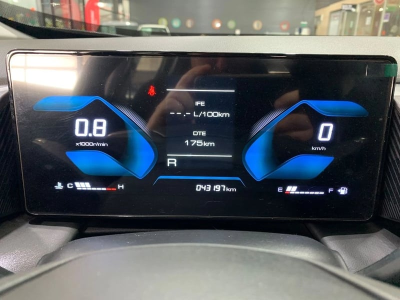 Dongfeng MAGE 1.5 E1 AT 2025 - Imagen 9 de 10