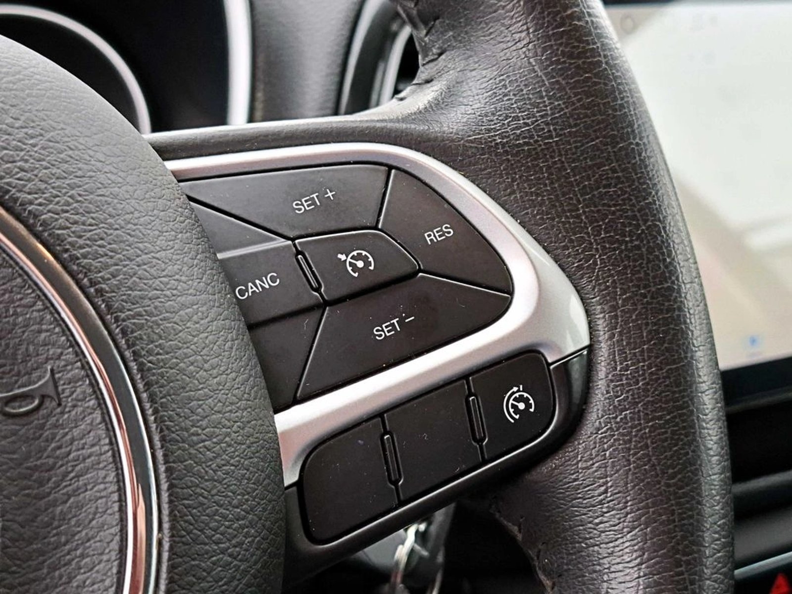 JEEP COMPASS 2.4 SPORT 4X2 AT 5P 2020 - Imagen 16 de 19