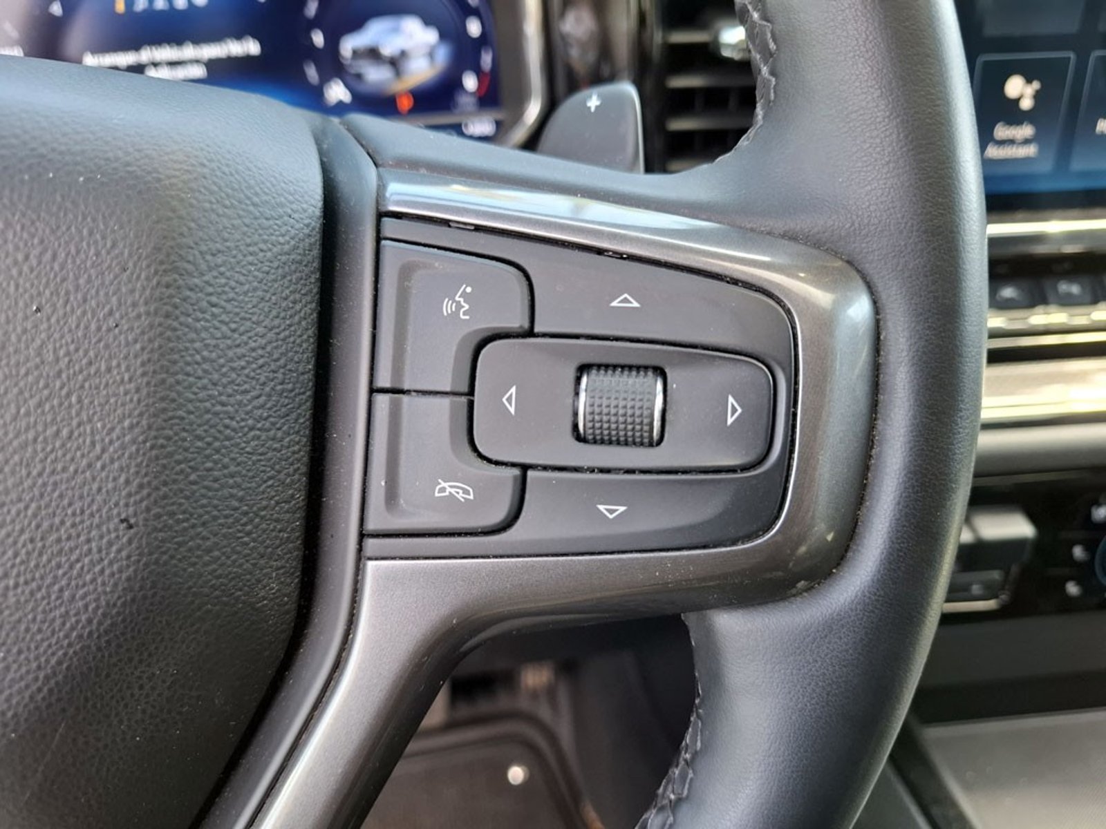 CHEVROLET SILVERADO ZR2 6.2 4X4 AUT 2024 - Imagen 15 de 20