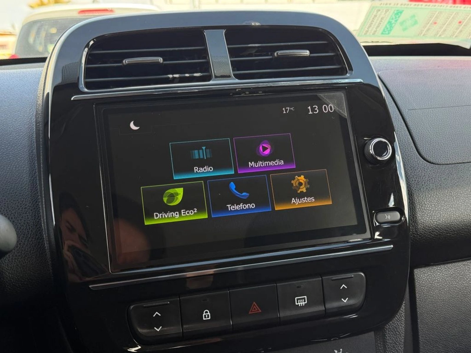 Renault KWID 1.0 ZEN 4X2 HB MT 5P 2023 - Imagen 14 de 18