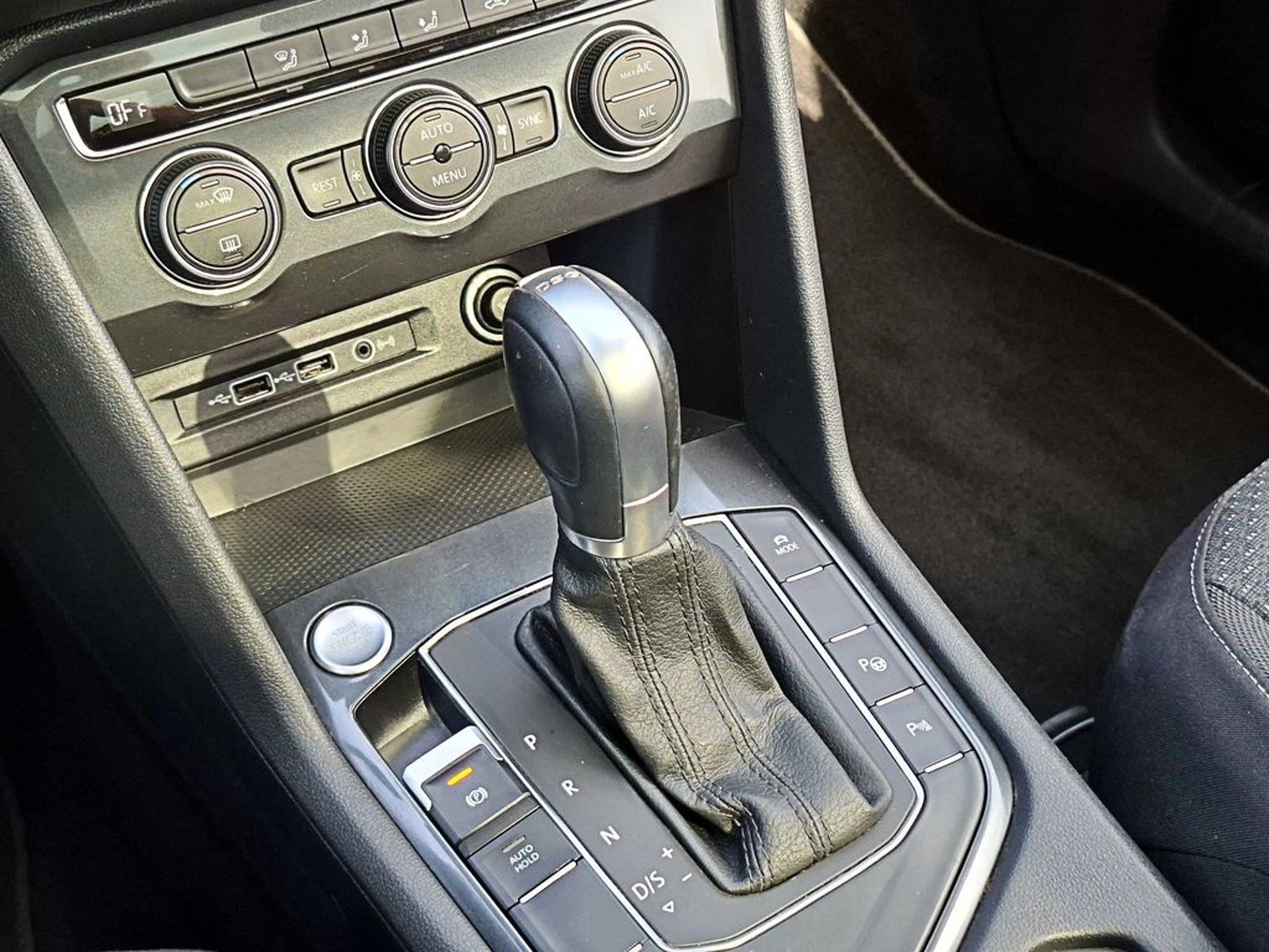 Volkswagen TIGUAN 1.4 TSI HIGHLINE 150HP AT 2019 - Imagen 17 de 17