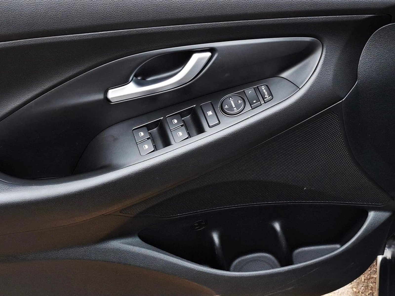 HYUNDAI I30 1.6 VALUE 2020 - Imagen 12 de 20