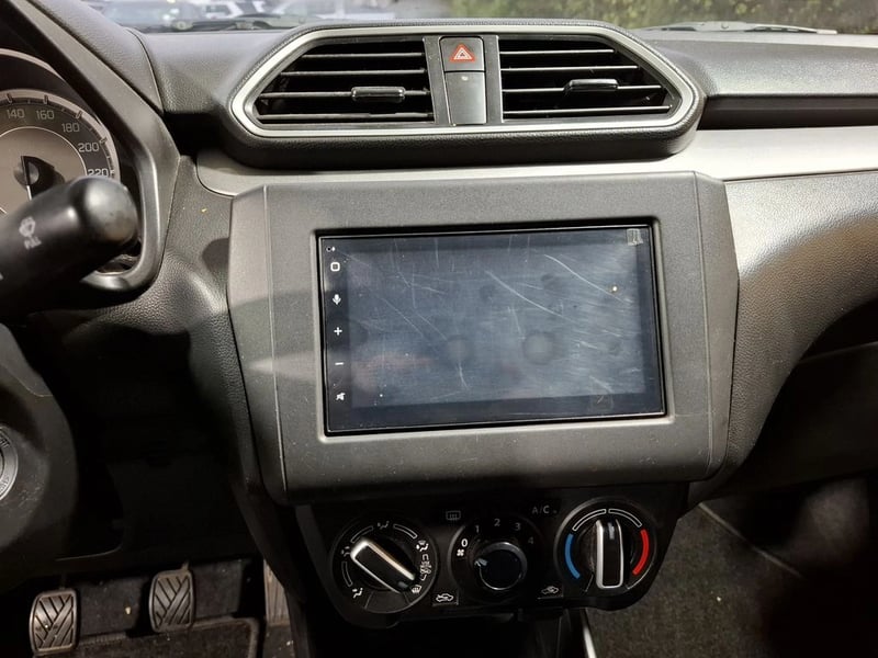 Suzuki DZIRE 1.2 GL 4X2 MT 4P 2022 - Imagen 15 de 18