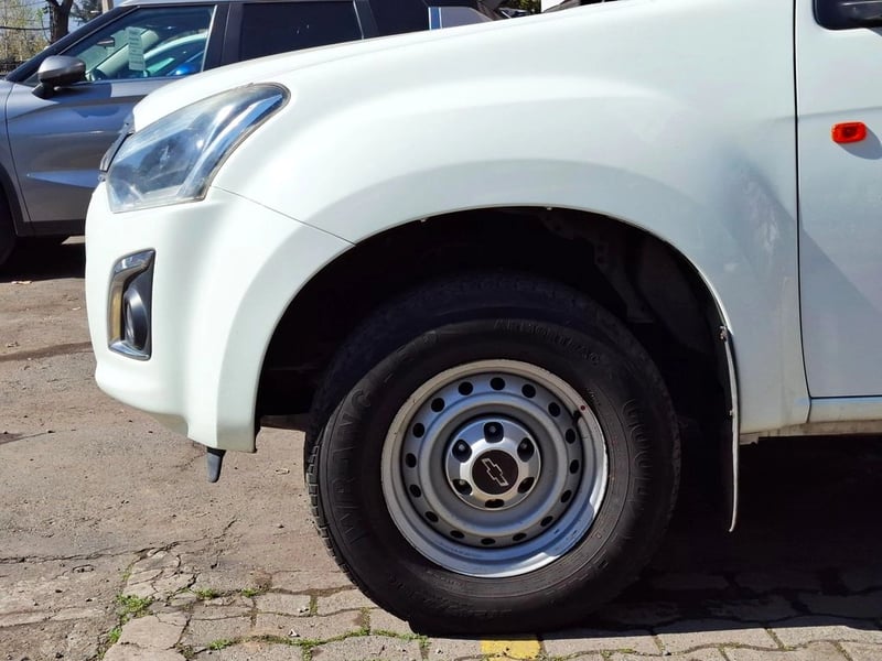 Chevrolet D-MAX 2.5 R MT DIESEL 2021 - Imagen 6 de 20