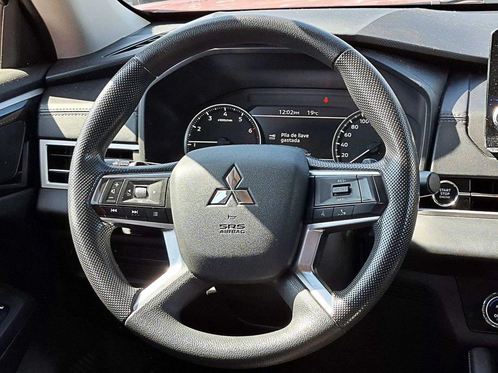 Mitsubishi OUTLANDER 2.5 GL 4X2 AT 5P 2023 - Imagen 9 de 14