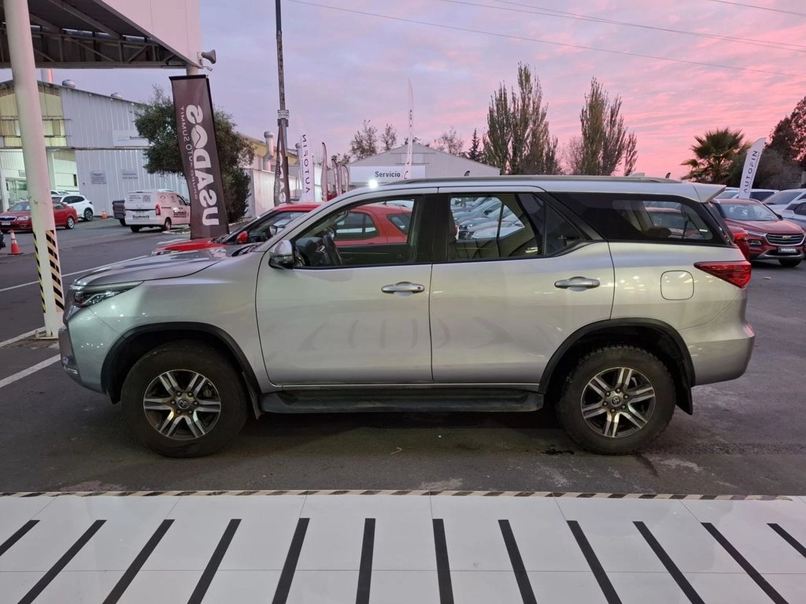 TOYOTA FORTUNER 2.8 SR5 TDI MT 4X4 DIESEL 2024 - Imagen 6 de 20