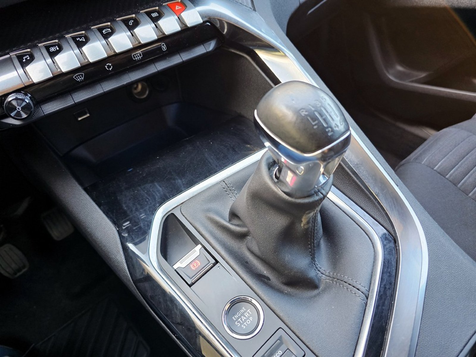 PEUGEOT 3008 1.2L PURETECH 2025 - Imagen 20 de 20