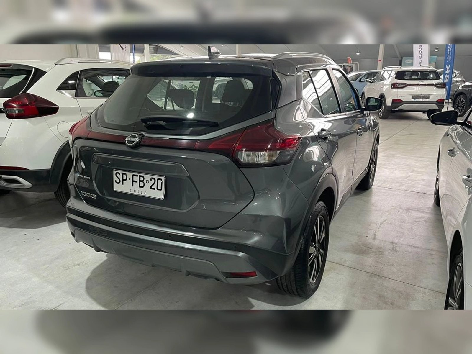 NISSAN KICKS 1.6 SENSE MT 2023 - Imagen 6 de 11
