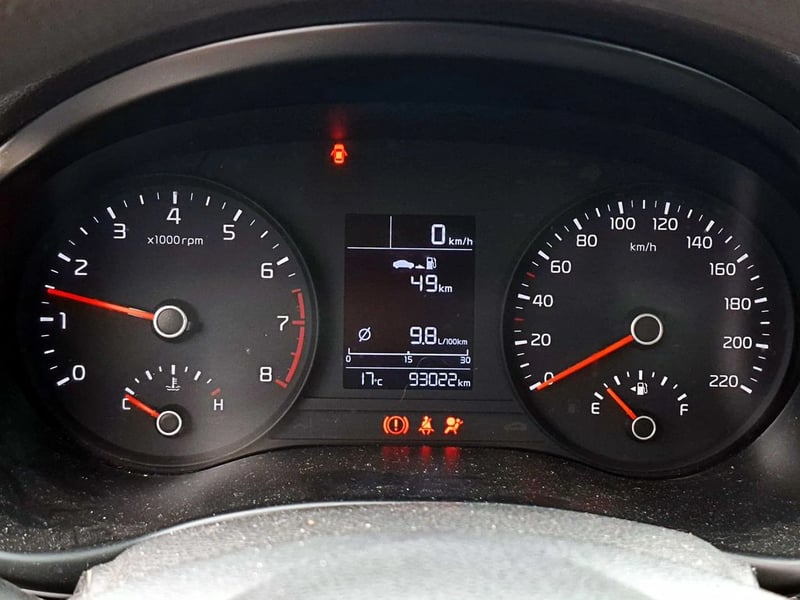 Kia RIO 4 LX 1.4 MT 2022 - Imagen 12 de 14