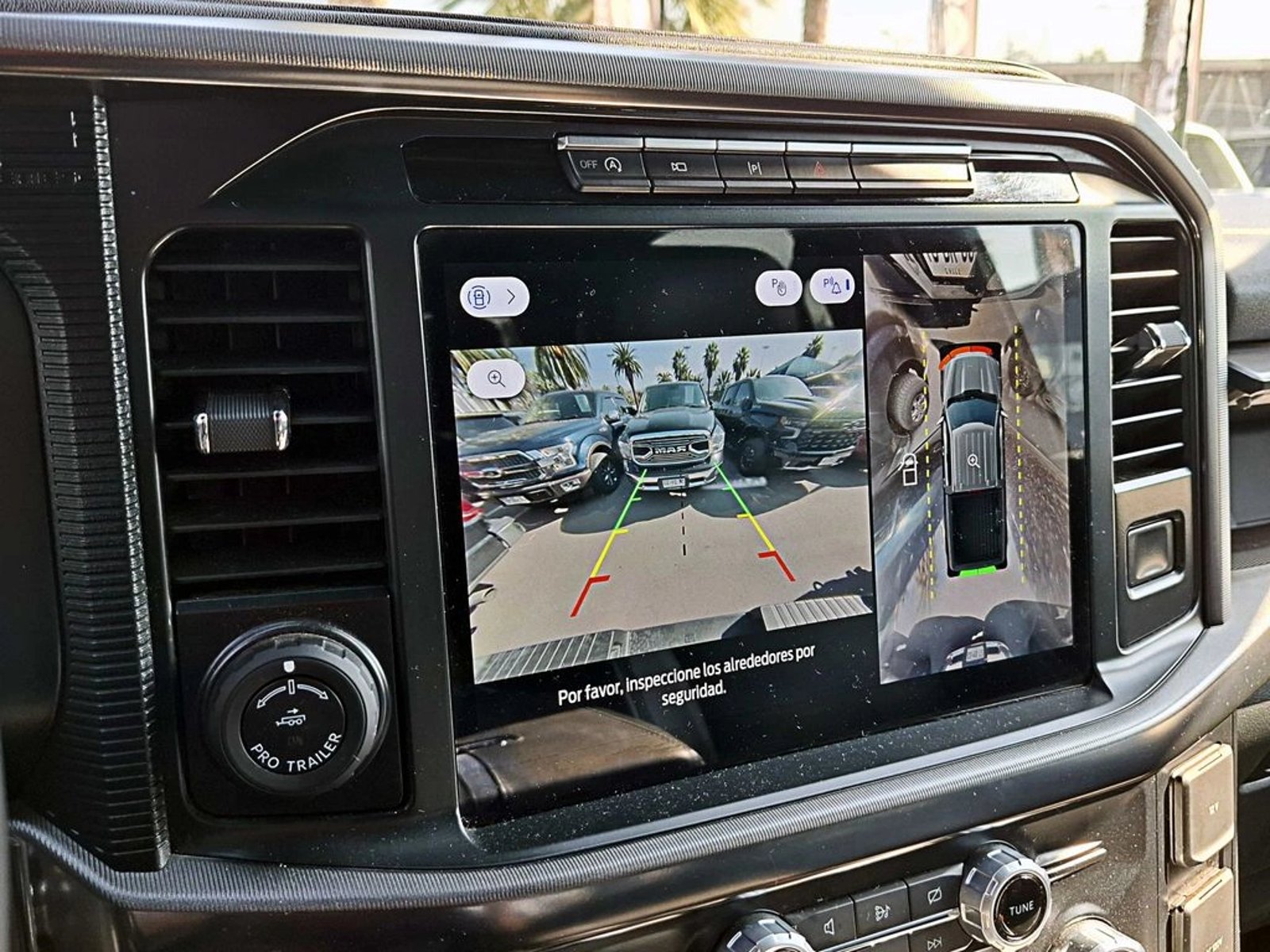 FORD F-150 PLATINUM CC 4X4 3.5L 2025 - Imagen 17 de 19