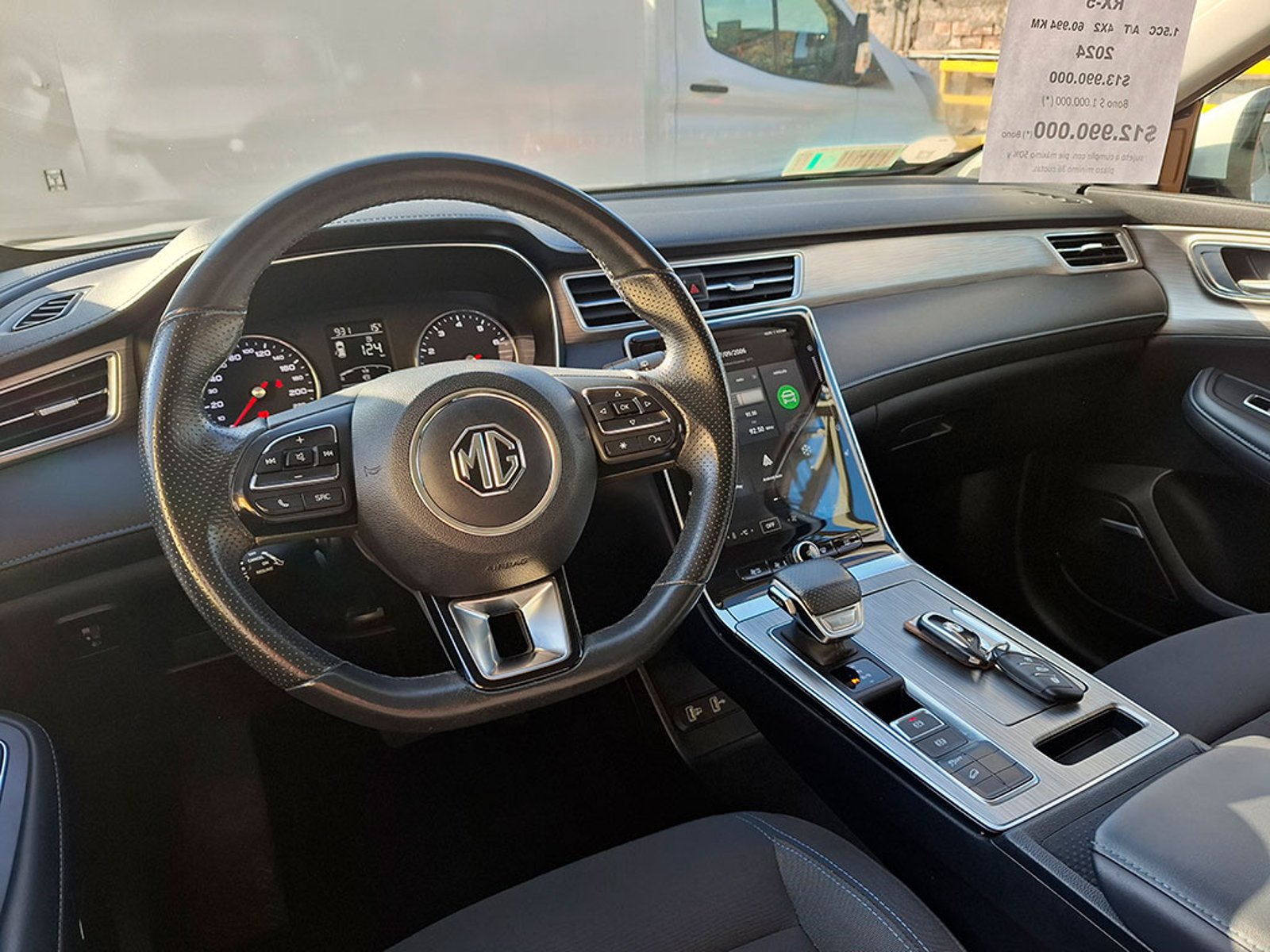 MG RX5 1.5T COM 2024 - Imagen 11 de 20