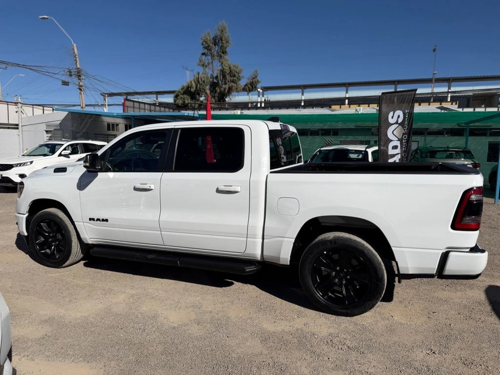 RAM 1500 3.6 BIG HORN E-TORQUE 4X4 CREW CAB AT 4P 2023 - Imagen 8 de 20