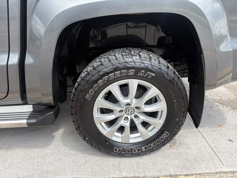 Volkswagen AMAROK 2.0 TRENDLINE DIESEL DOB. CAB. 2WD MT 4P 2020 - Imagen 12 de 12