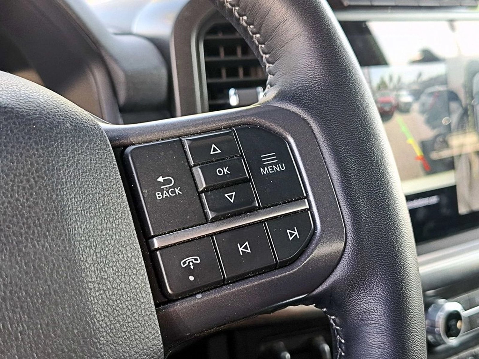 FORD F-150 LARIAT BLACK 5.0 AT 2025 - Imagen 12 de 16
